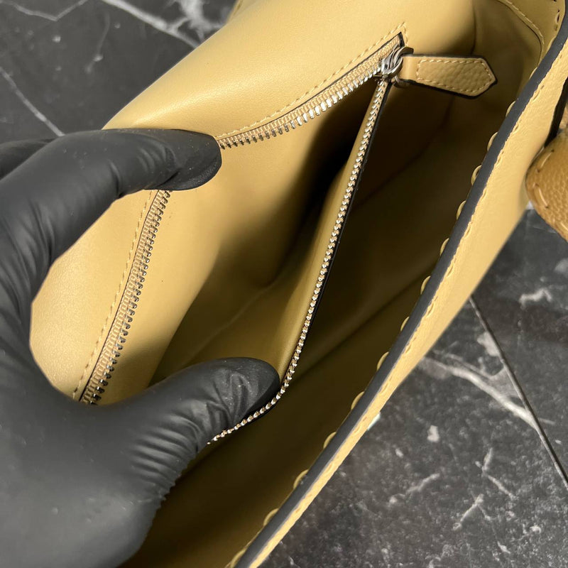 Fendi Baguette Bag Medium