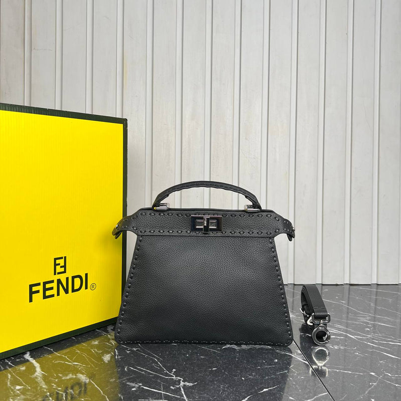 Fendi Peekaboo ISeeU Medium