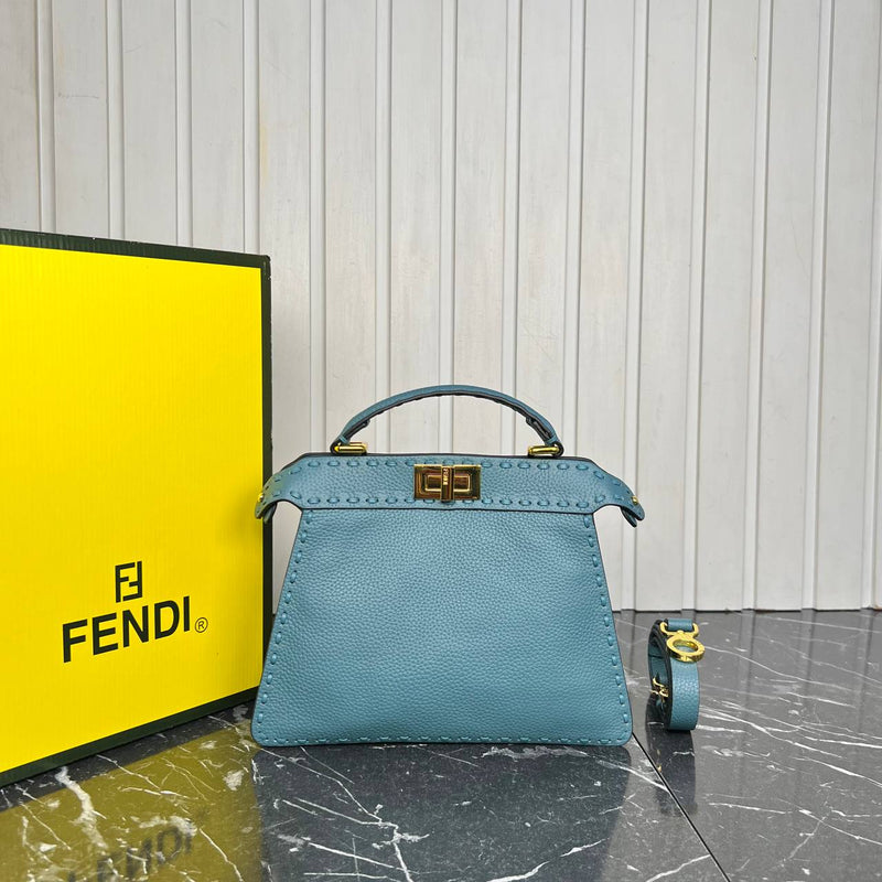 Fendi Peekaboo ISeeU Medium