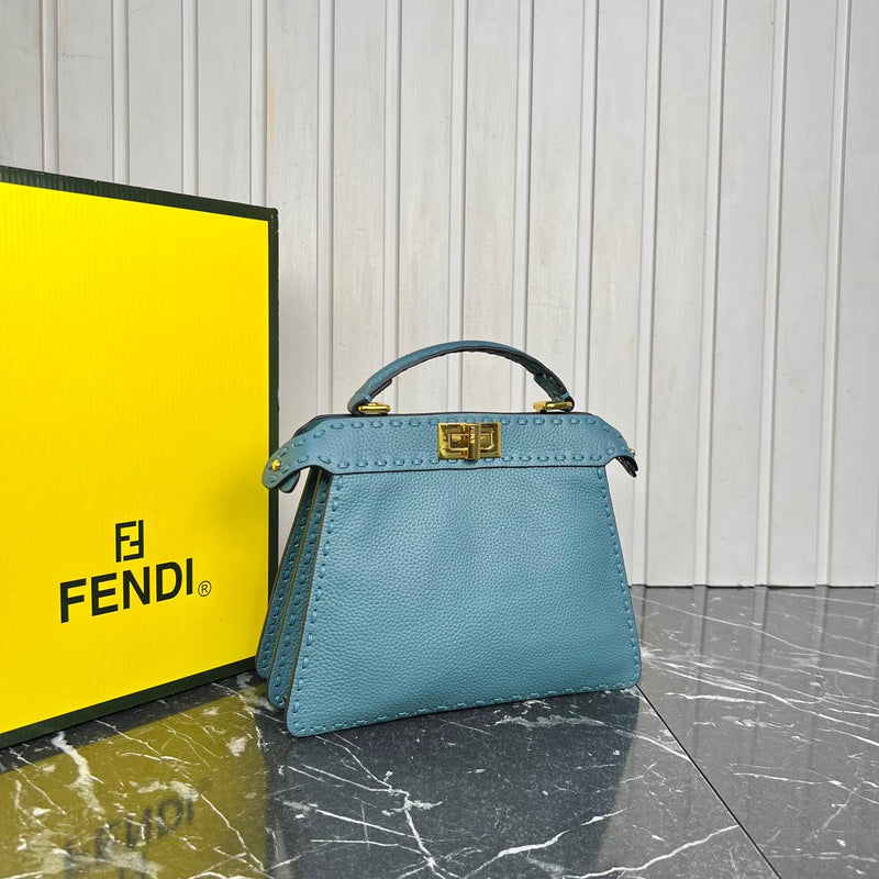 Fendi Peekaboo ISeeU Medium