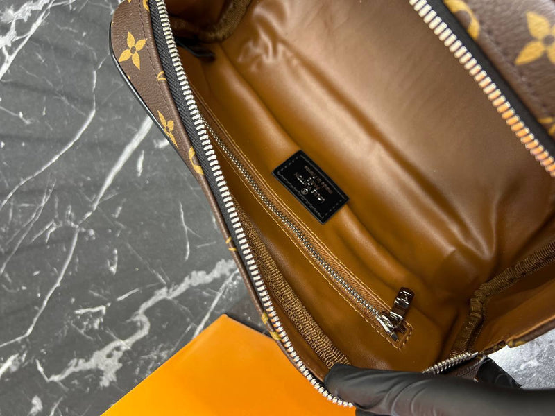 Louis Vuitton Dopp Kit Bag