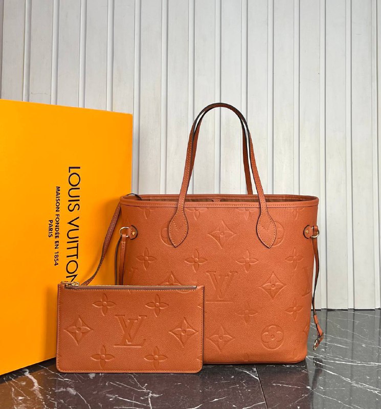 Louis Vuitton Neverfull Medium
