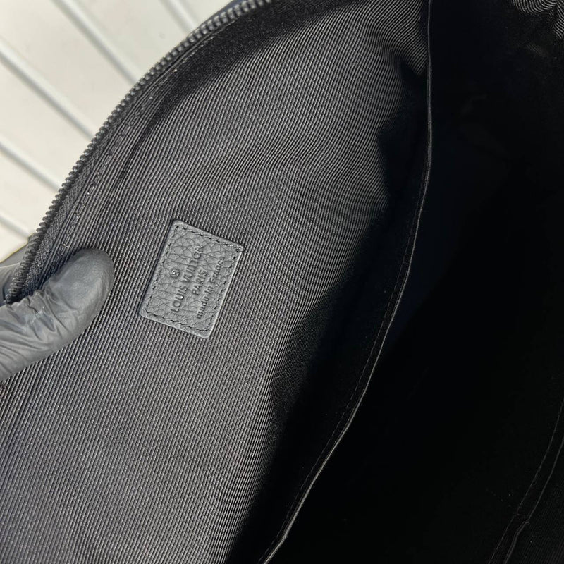 Louis Vuitton Takeoff Briefcase