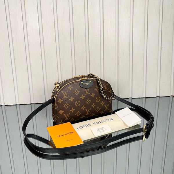 Louis Vuitton Be Alma Bag