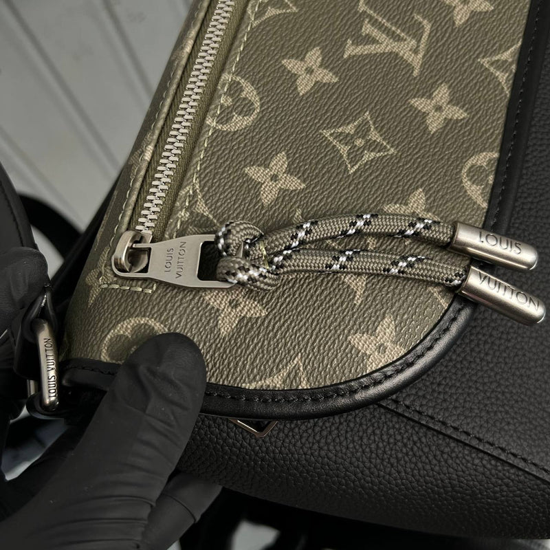 Louis Vuitton Pulse Messenger Bag