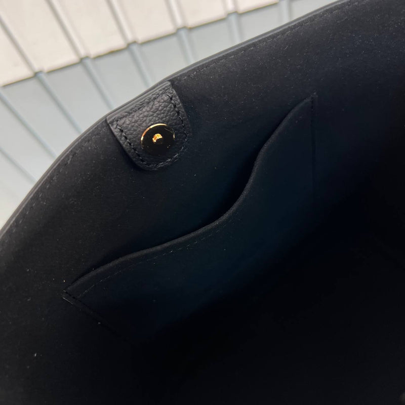 Louis Vuitton Lock and Walk Lockme