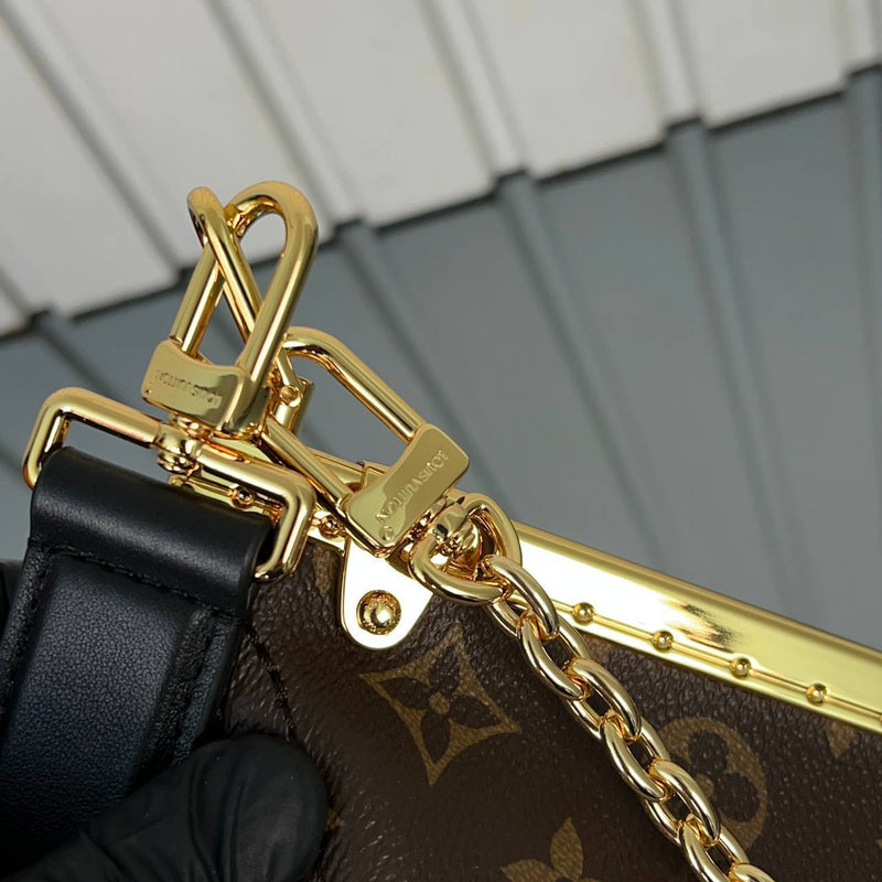 Louis Vuitton Lucky Trunk Bag