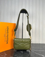Louis Vuitton Pochette New Wave