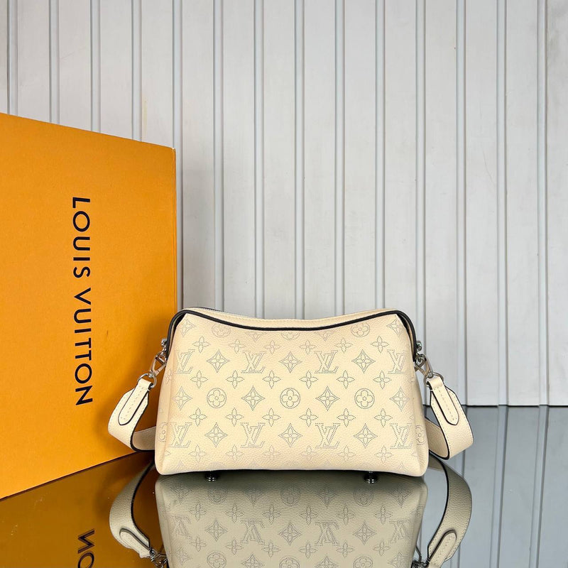 Louis Vuitton Mahina Hand It All PM