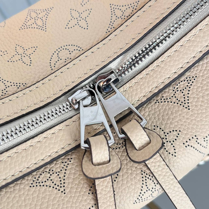 Louis Vuitton Mahina Hand It All PM