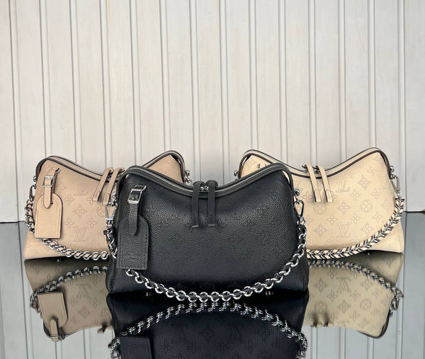 Louis Vuitton Mahina Hand It All PM