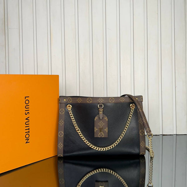 Louis Vuitton Nova PM Bag