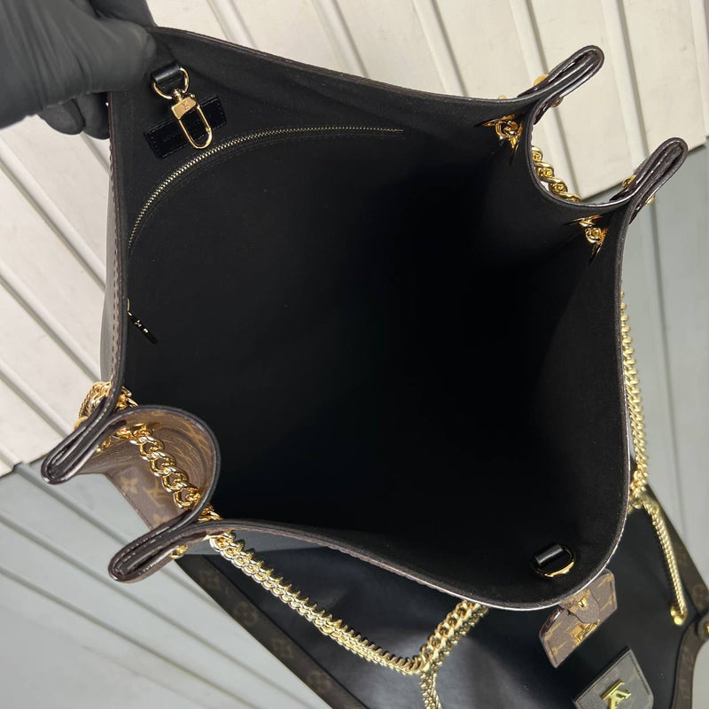 Louis Vuitton Nova MM Bag
