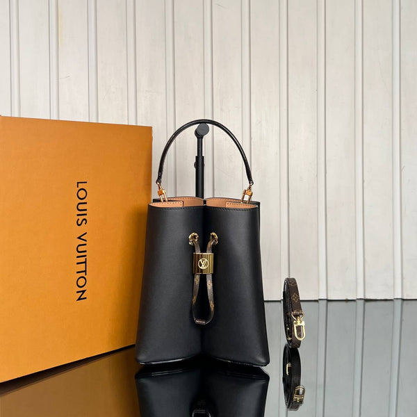 Louis Vuitton Bloom PM
