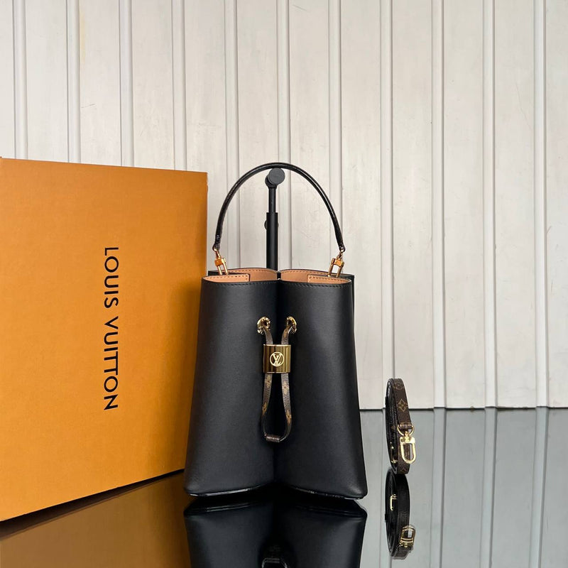 Louis Vuitton Bloom PM