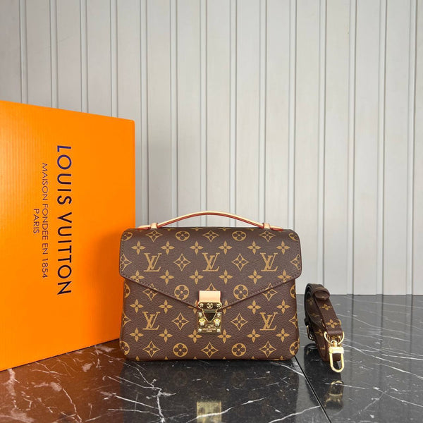 Louis Vuitton Metis Pochette Bag