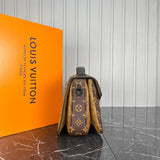 Louis Vuitton Metis Pochette Bag