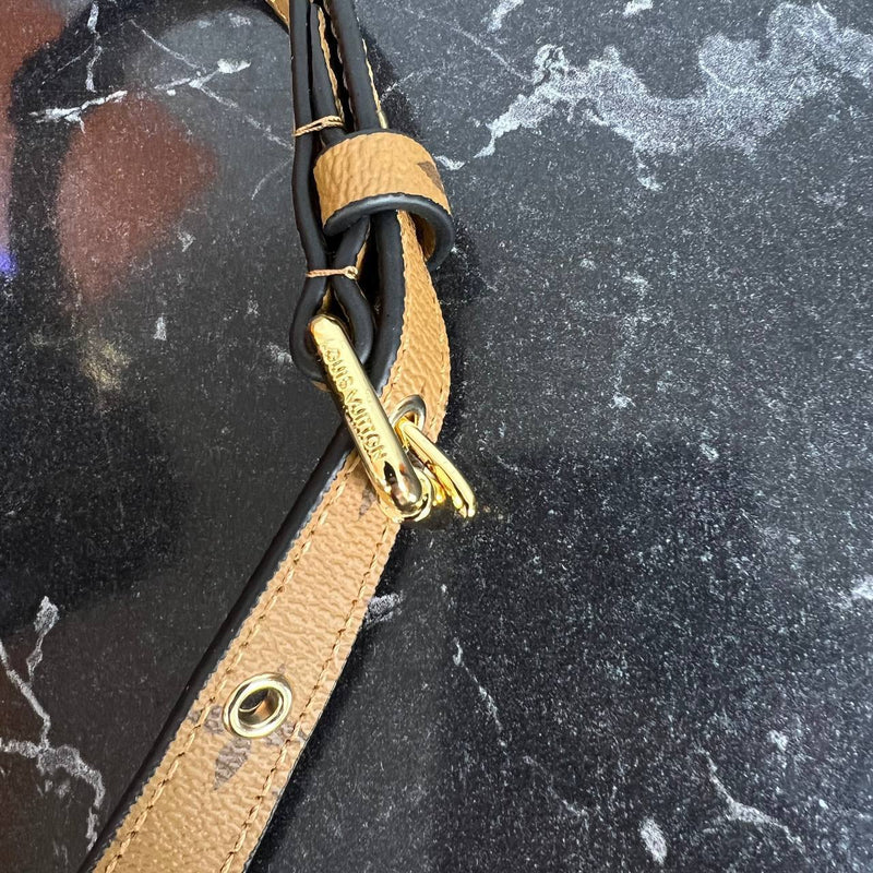 Louis Vuitton Metis Pochette Bag