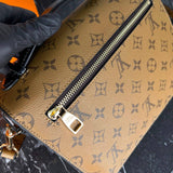 Louis Vuitton Metis Pochette Bag
