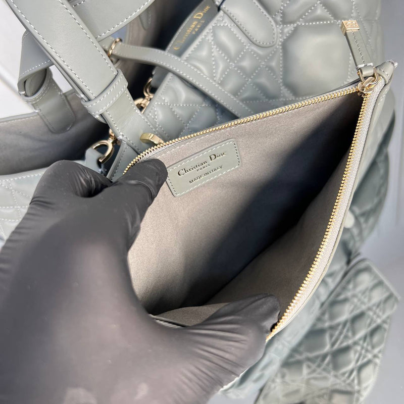 Christian Dior Toujours Large