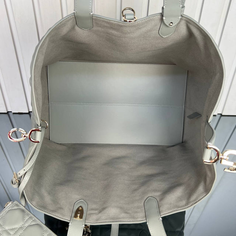Christian Dior Toujours Large