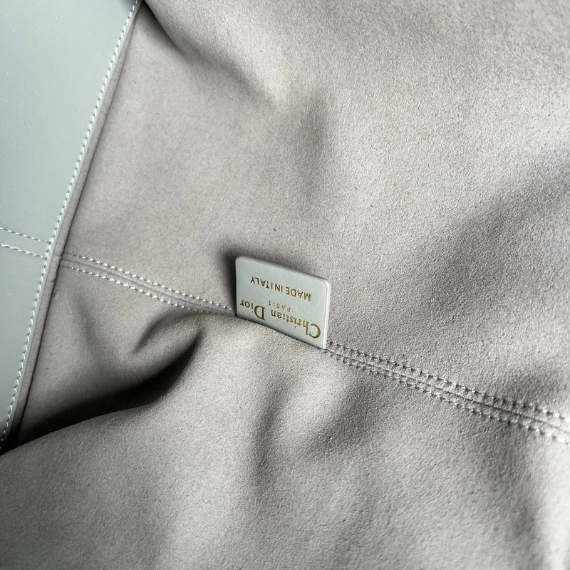Christian Dior Toujours Large