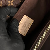 Louis Vuitton Pochette Metis East West