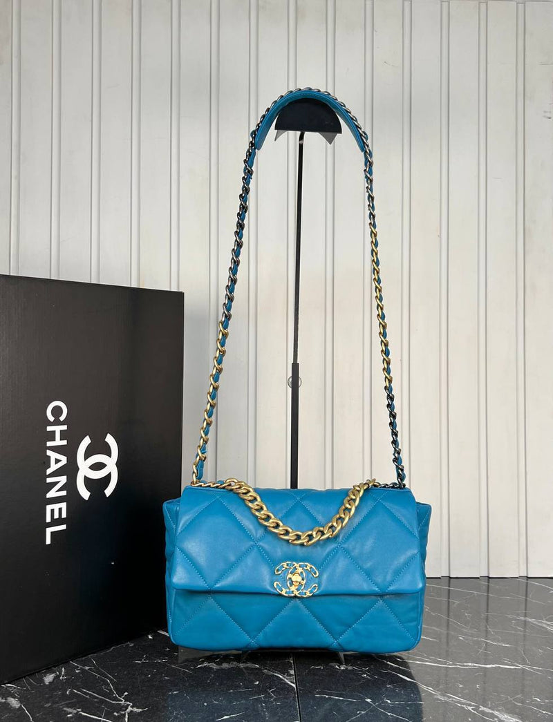 Chanel 19 Bag Medium