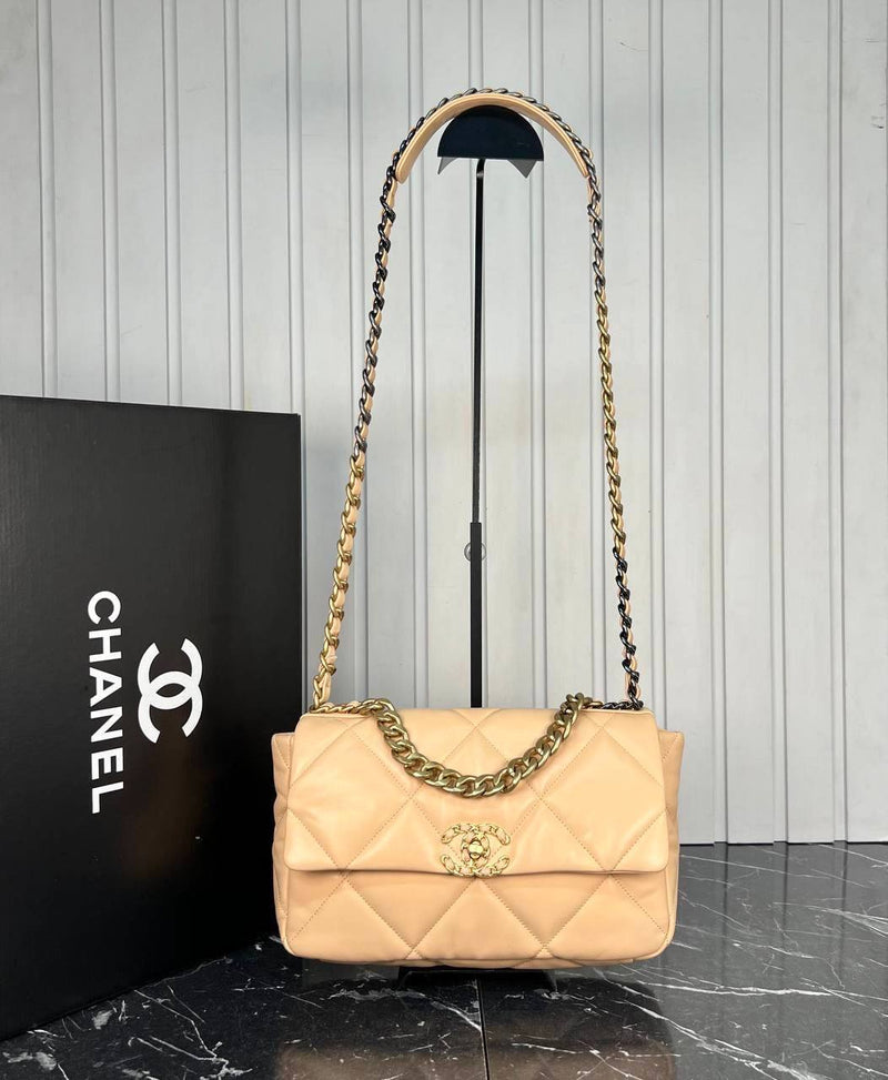 Chanel 19 Bag Medium