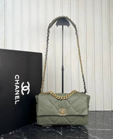 Chanel 19 Bag Medium