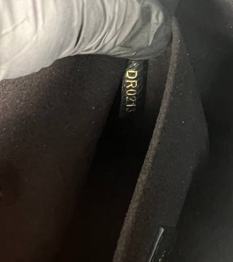 Louis Vuitton Lock & Go