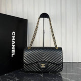 Chanel 3.55 Chevron