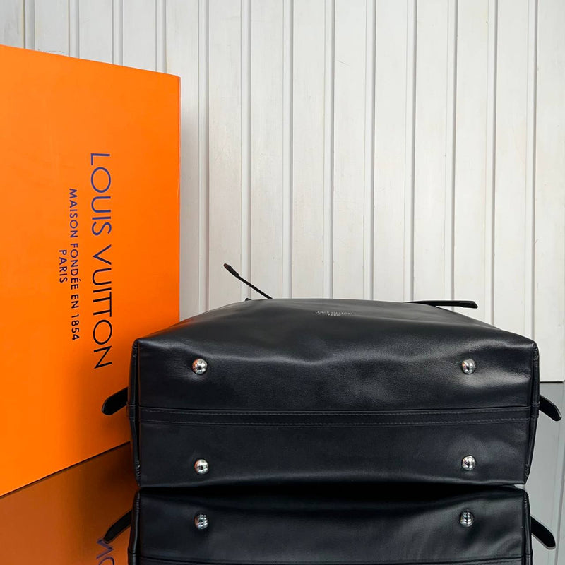 Louis Vuitton CarryAll Vibe MM