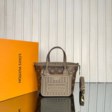 Louis Vuitton Neverfull Bandouliere Inside Out BB