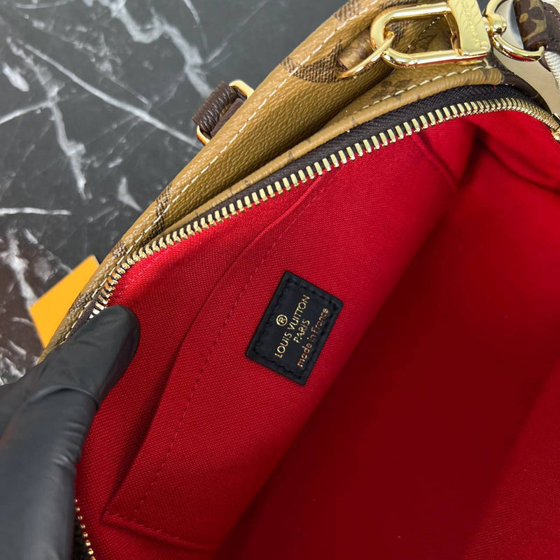 Louis Vuitton OnTheGo East West