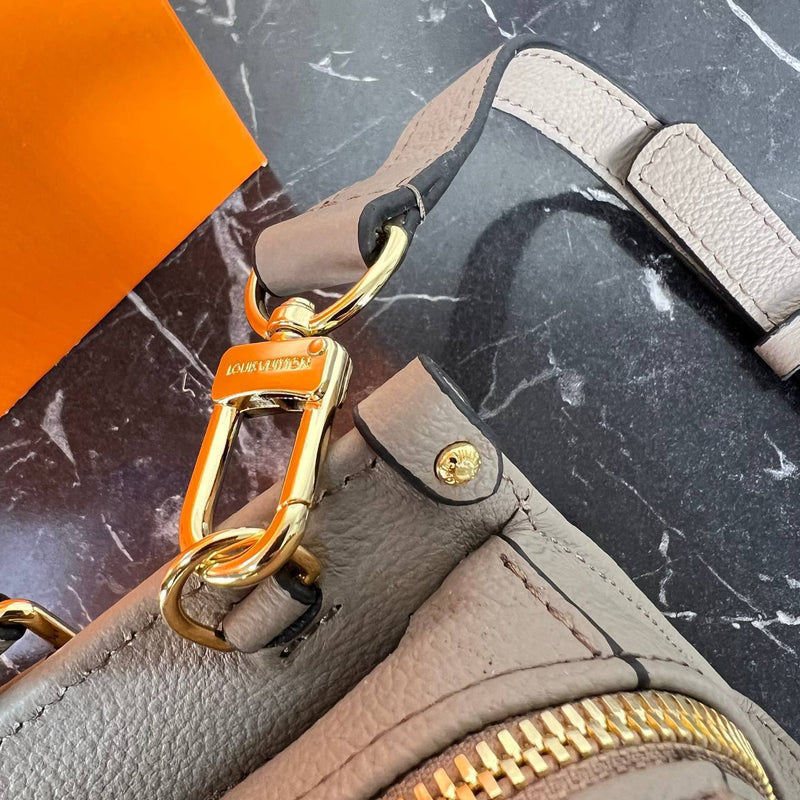 Louis Vuitton OnTheGo East West