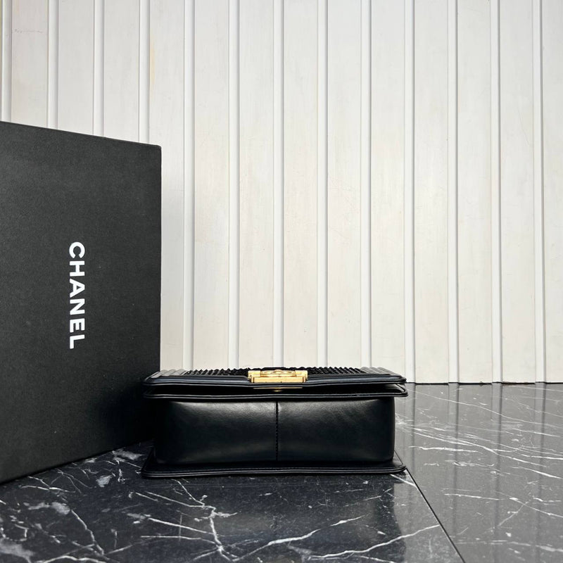 Chanel Boy Bag Medium
