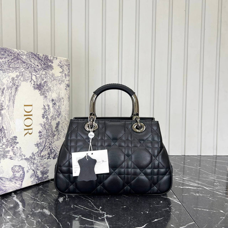 Christian Dior The Lady 95.22 Medium