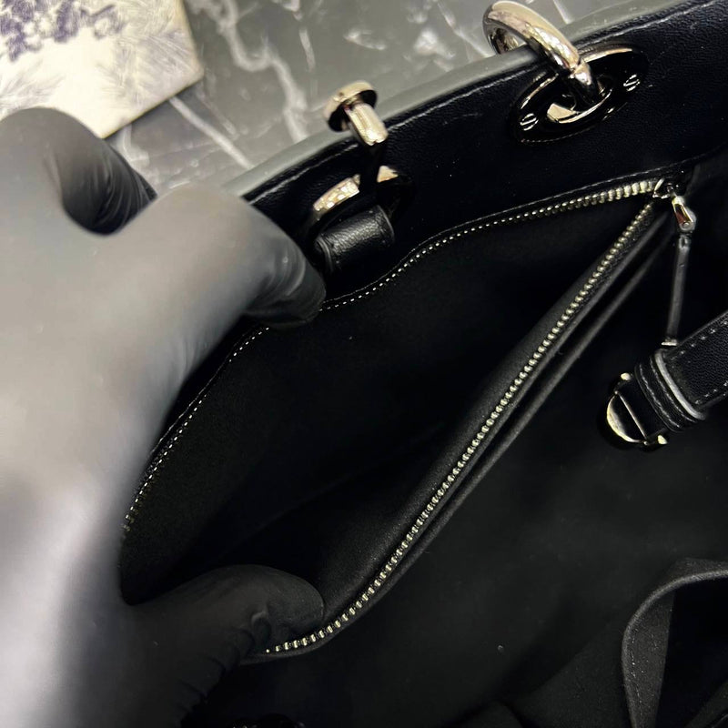 Christian Dior The Lady 95.22 Medium