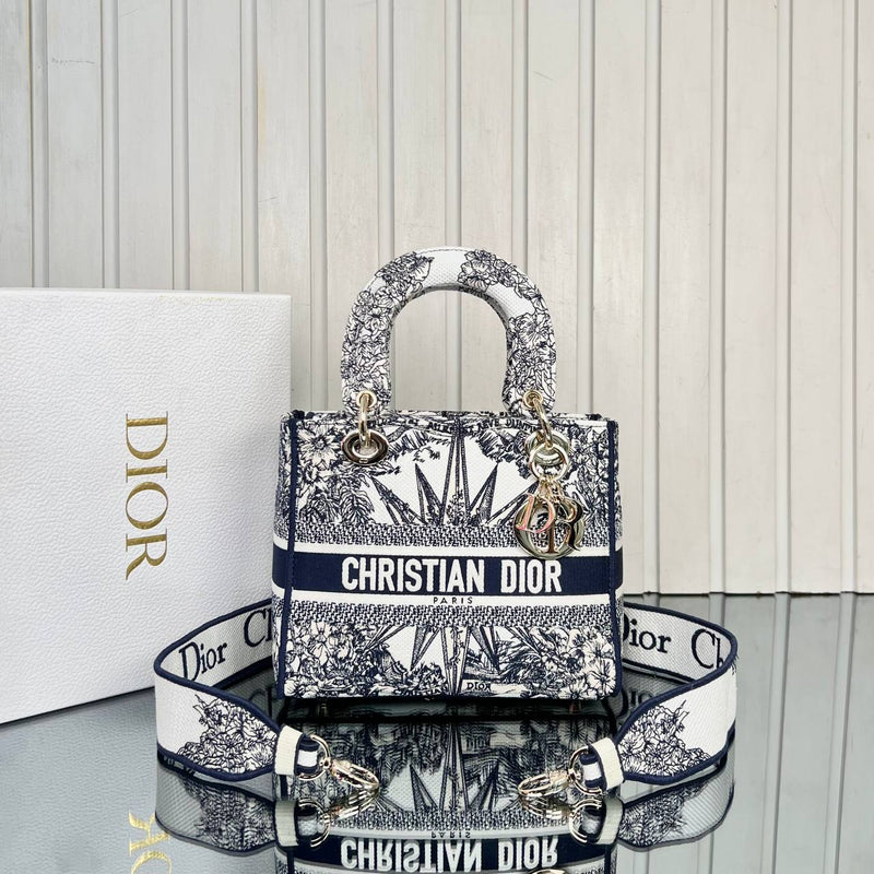 Christian Dior Lady Dior Bag Medium