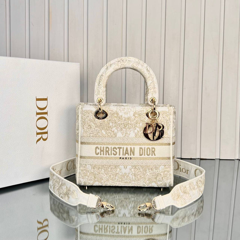Christian Dior Lady Dior Bag Medium
