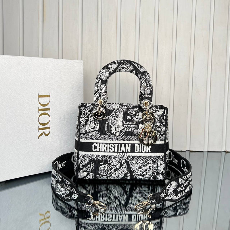Christian Dior Lady Dior Bag Medium