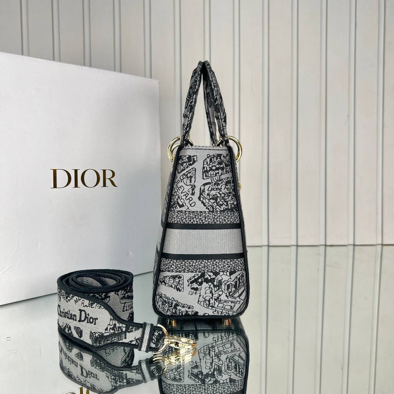 Christian Dior Lady Dior Bag Medium