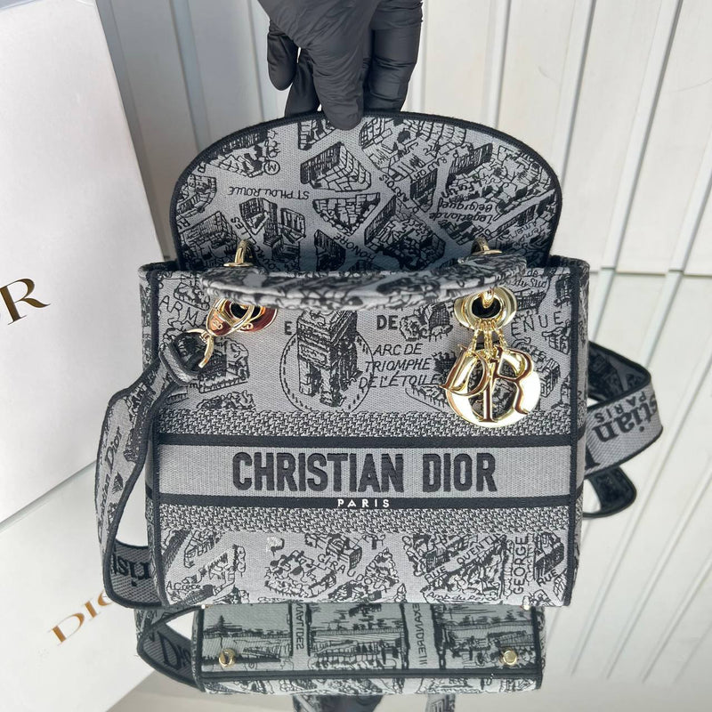 Christian Dior Lady Dior Bag Medium