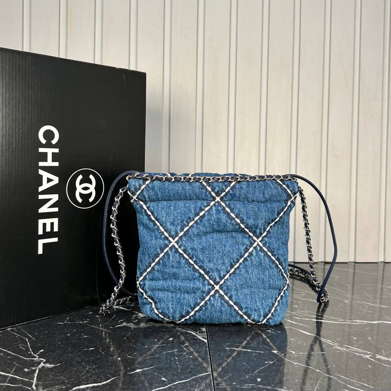 Chanel 22 Denim Small