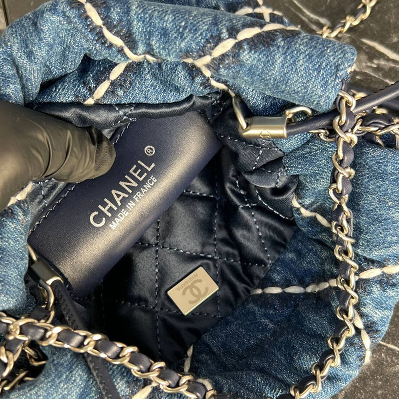 Chanel 22 Denim Small
