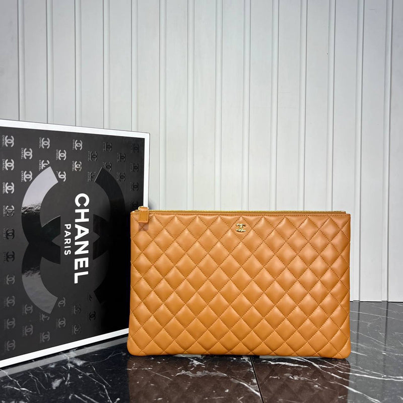 Chanel Clutch Big