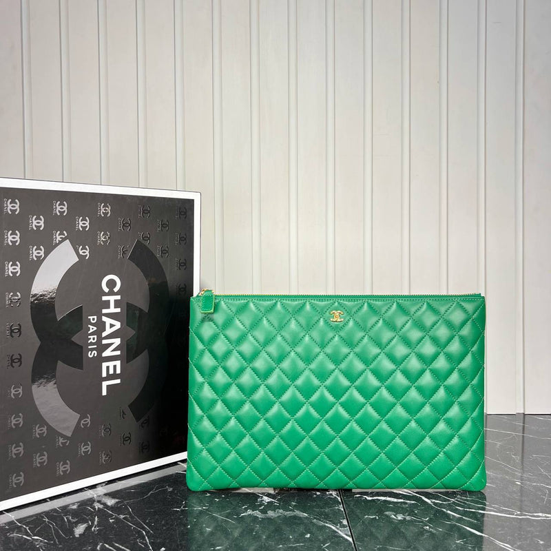 Chanel Clutch Big