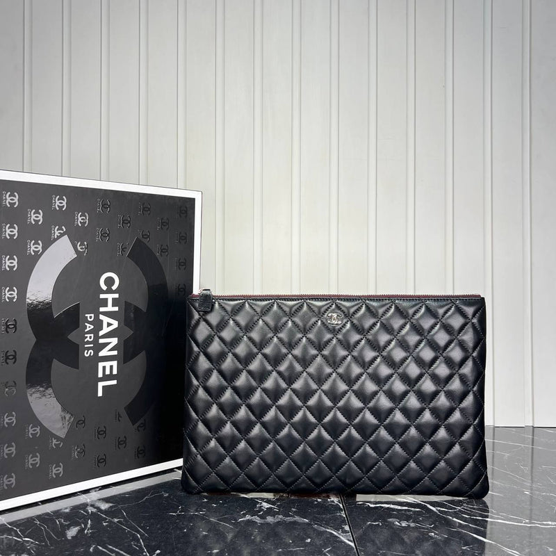 Chanel Clutch Big