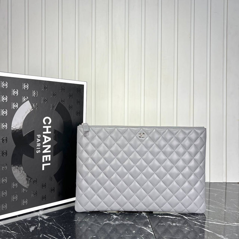 Chanel Clutch Big